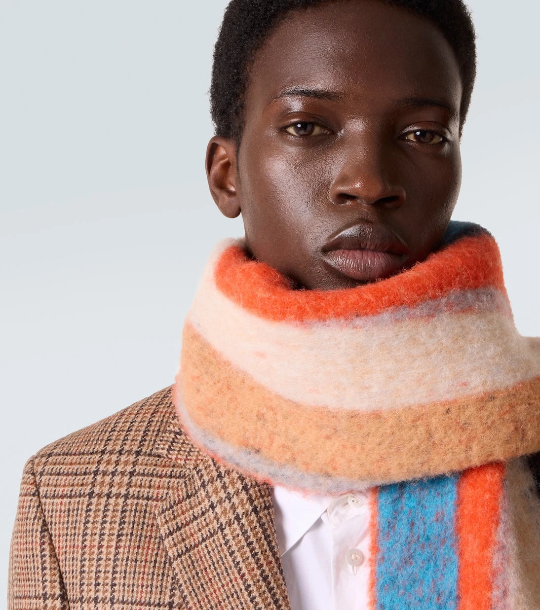 Loewe - وشاح مخطط بشرّابات من مزيج الألبكة