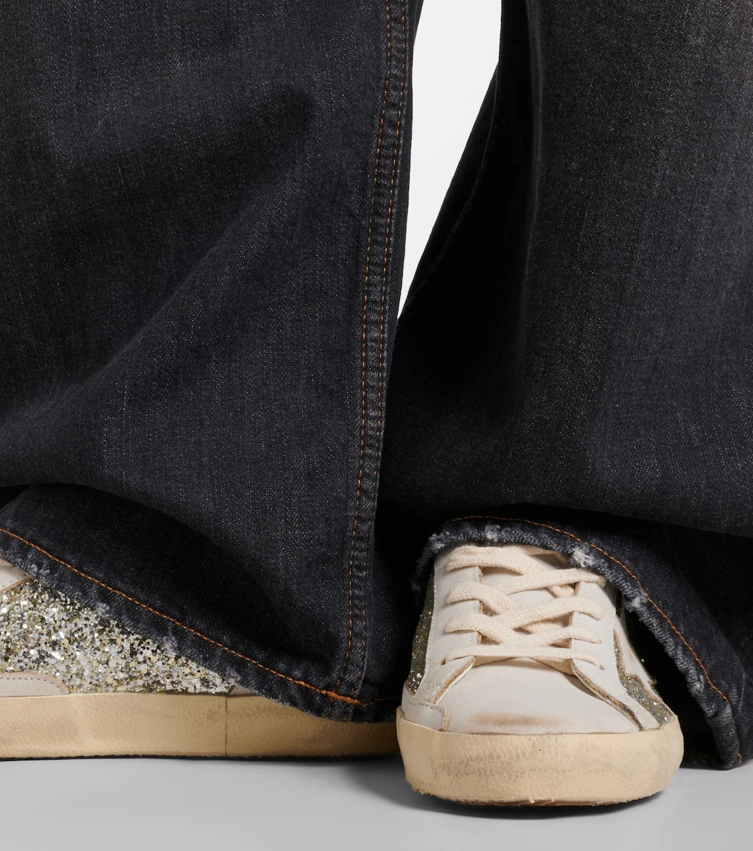 Golden Goose - أحذية رياضية "سوبر ستار" جلدية بلمعة لامعة