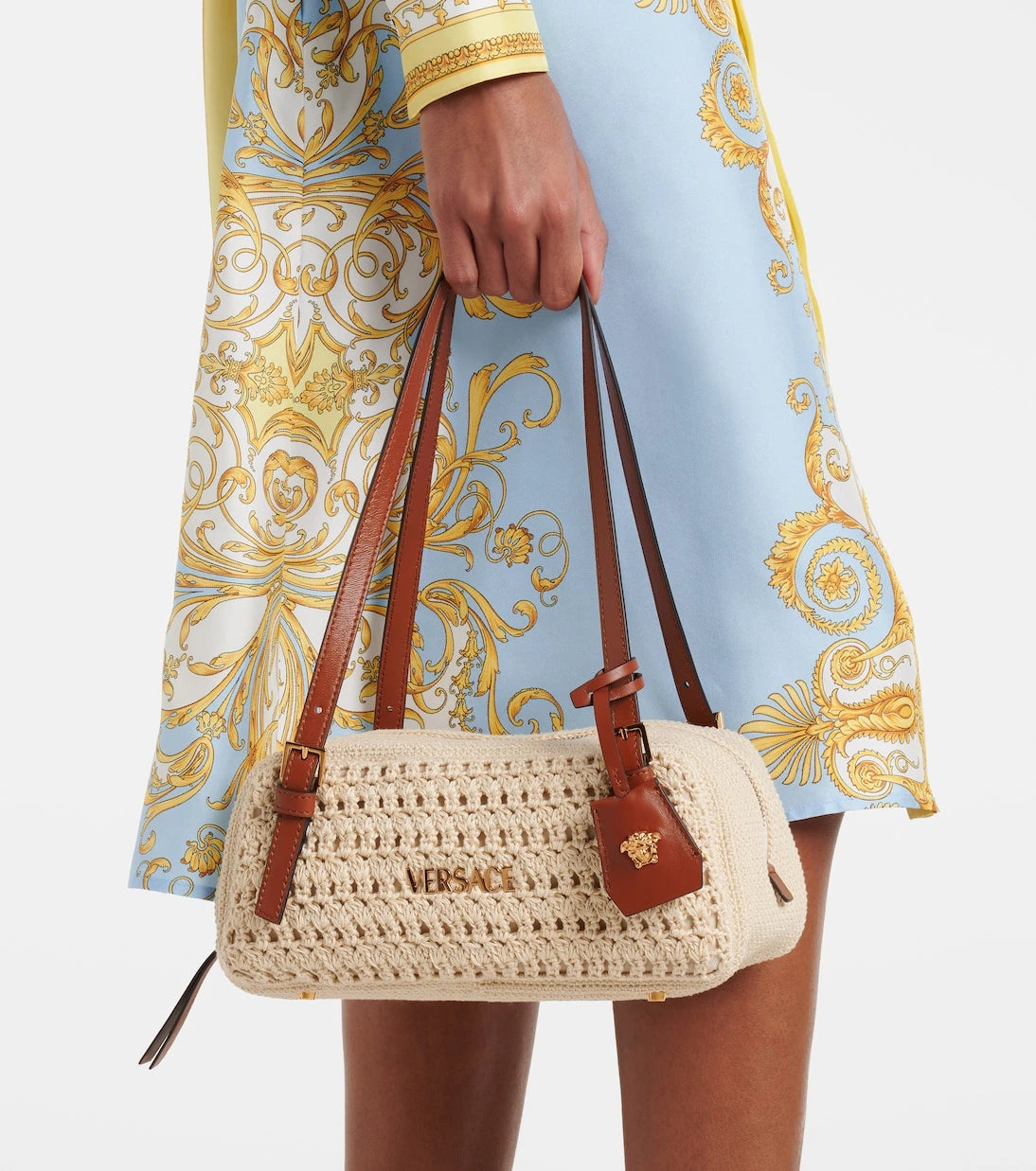 فيرساتشي - حقيبة كتف كروشيه صغيرة Versace Tag