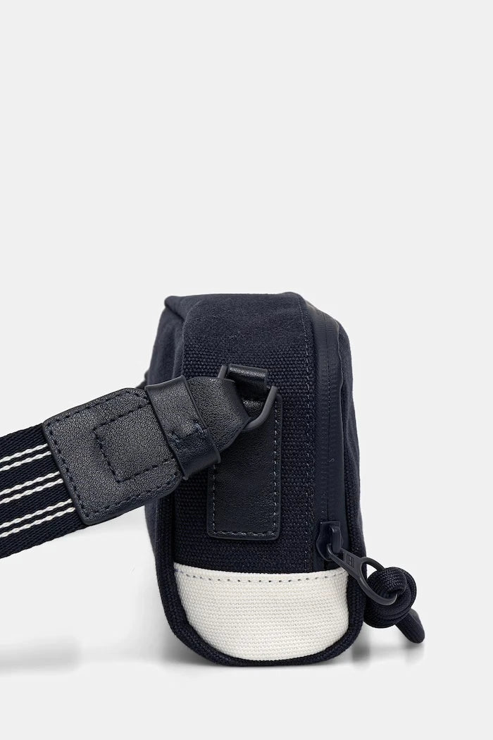 Tommy Hilfiger erkek omuz çantası