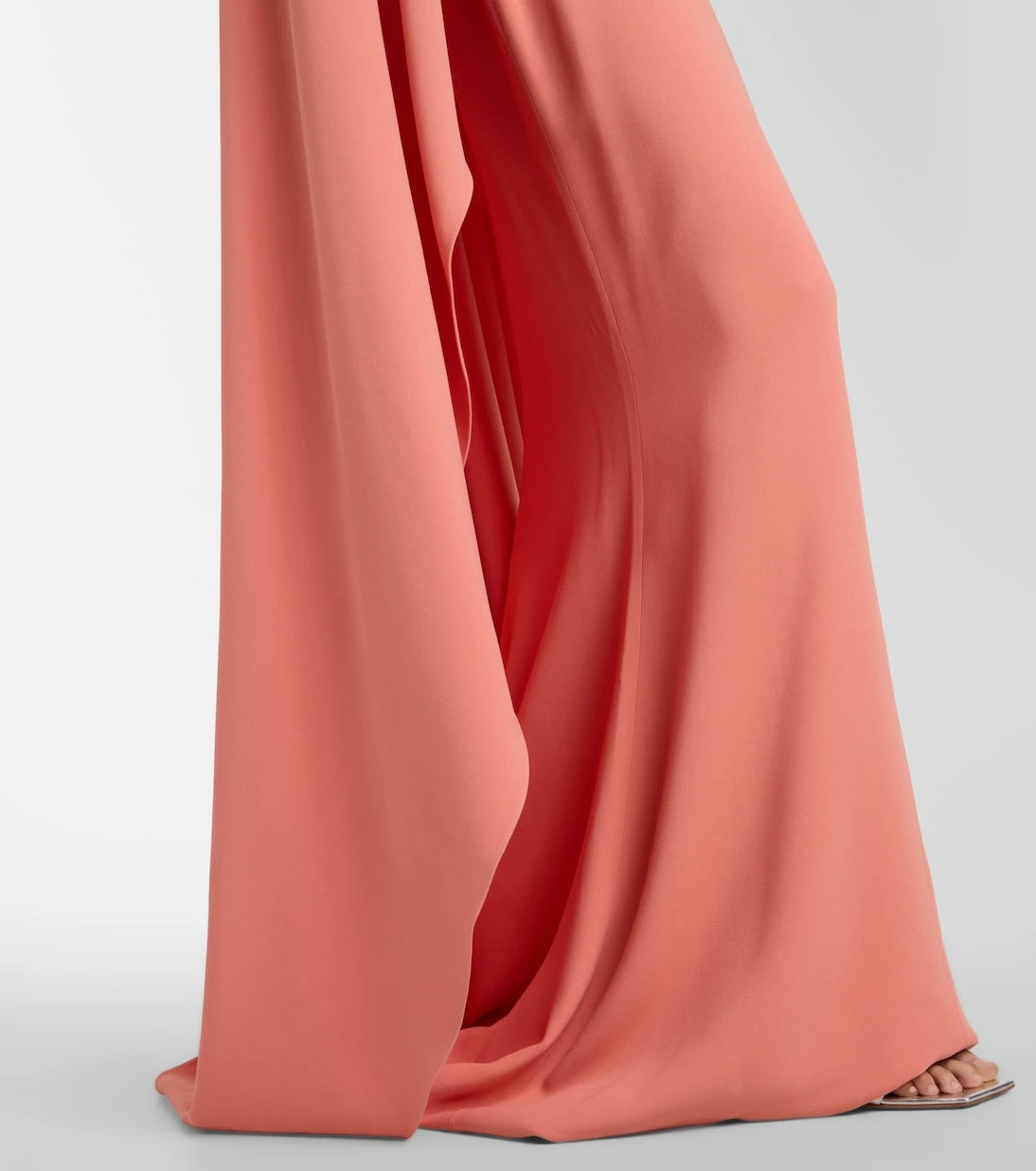 Elie Saab - Pelerinli uzun elbise