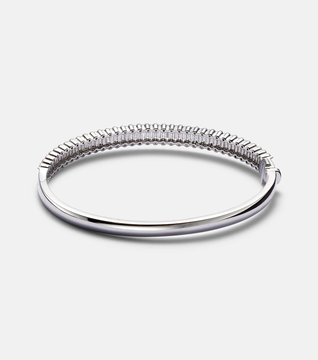 Bucherer Fine Jewellery - 18kt white gold bangle with diamonds