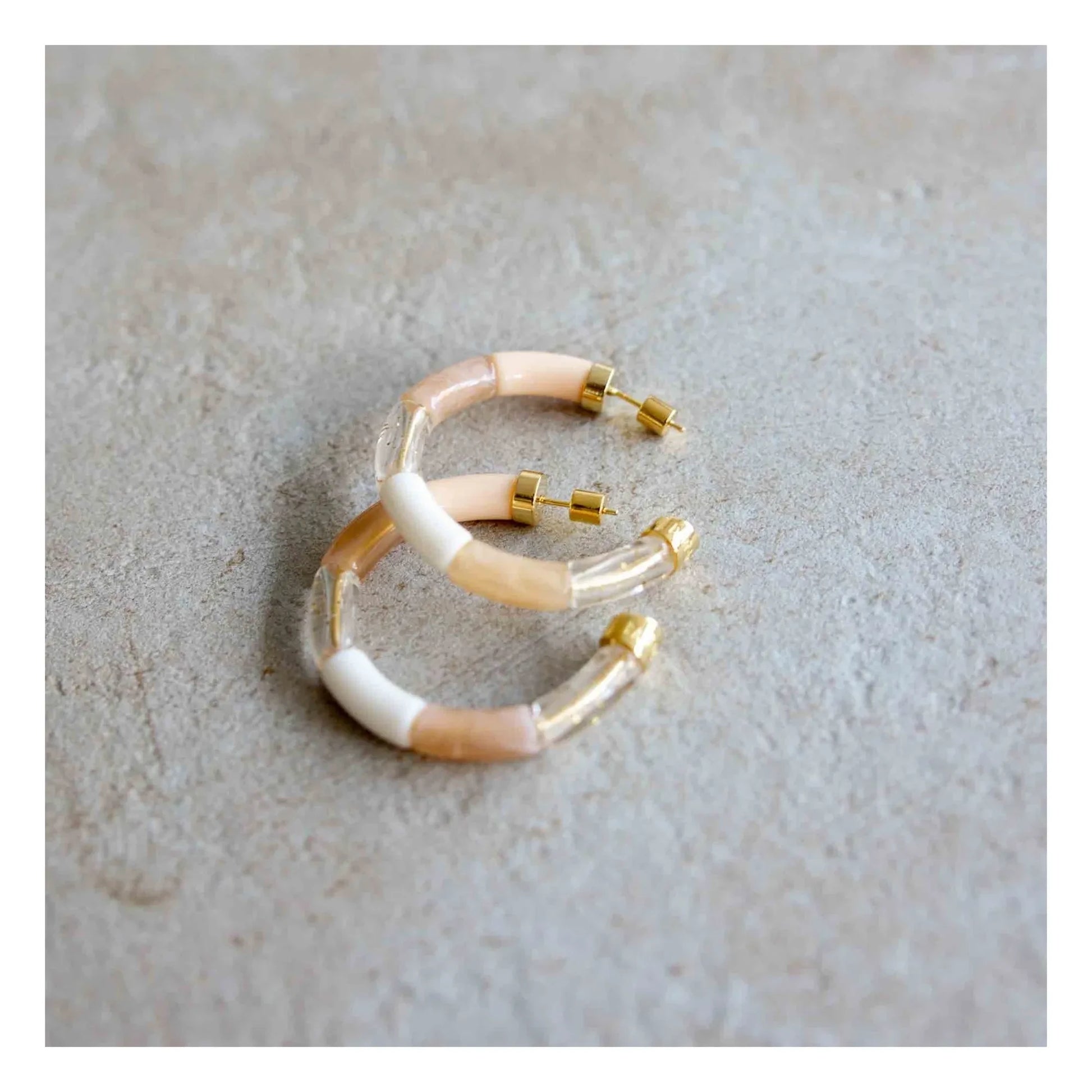Parabaya - Personalized Bola Earrings | Amber