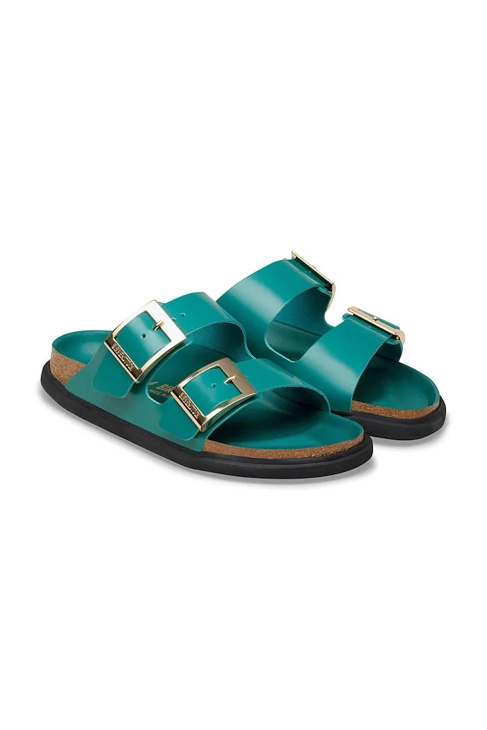 Birkenstock düz tabanlı kadın deri terlik Arizona Droplet Buckle