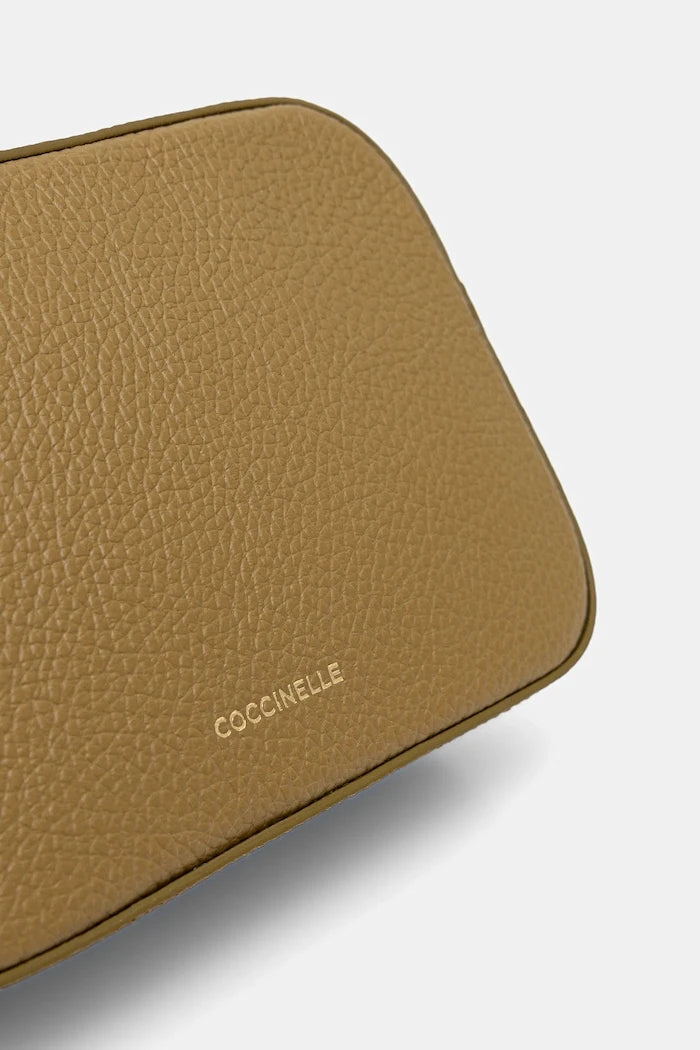 Coccinelle Kadın Deri Crossbody Çanta