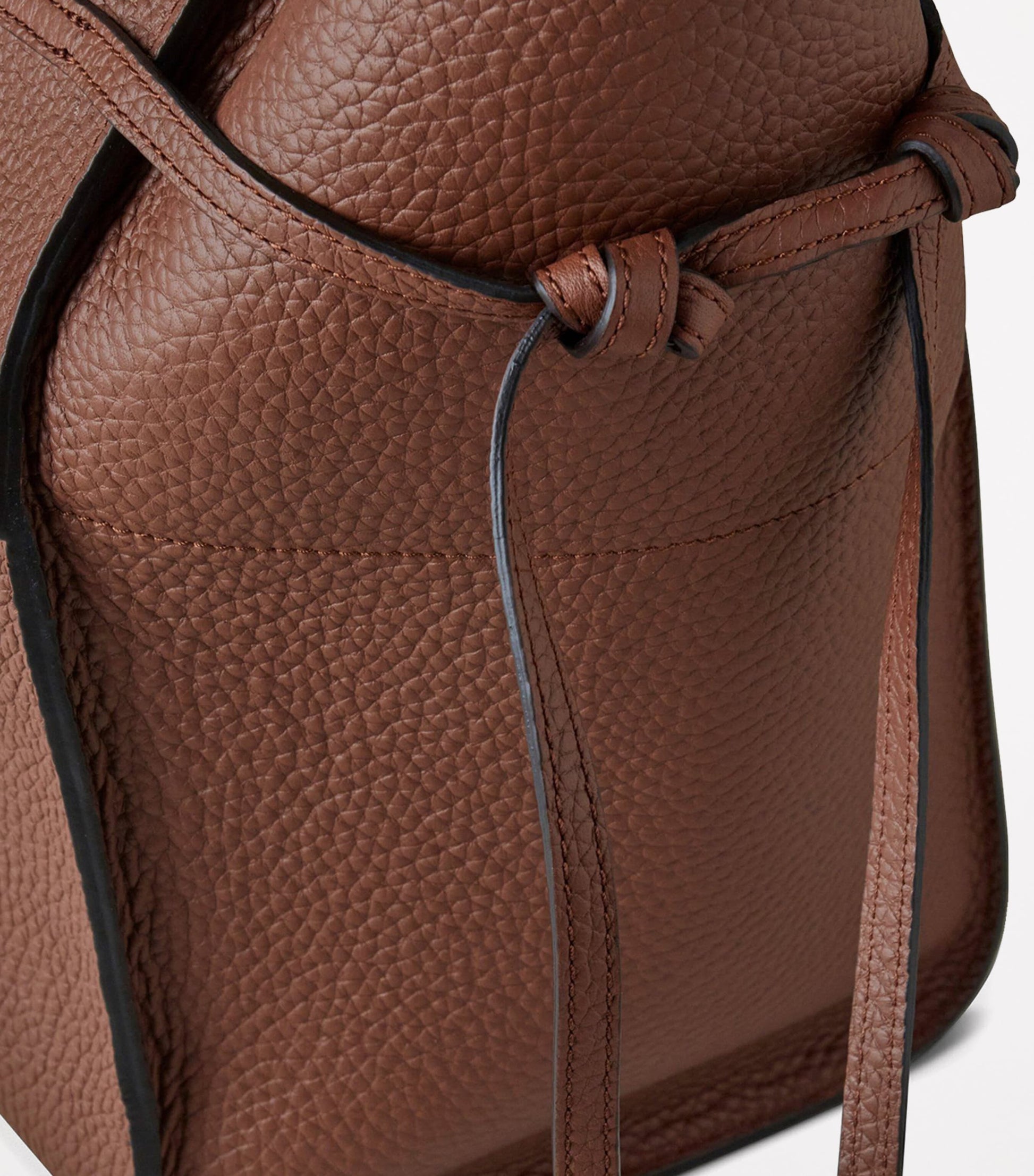 Medium Leather Soft Bayswater Shoulder Bag