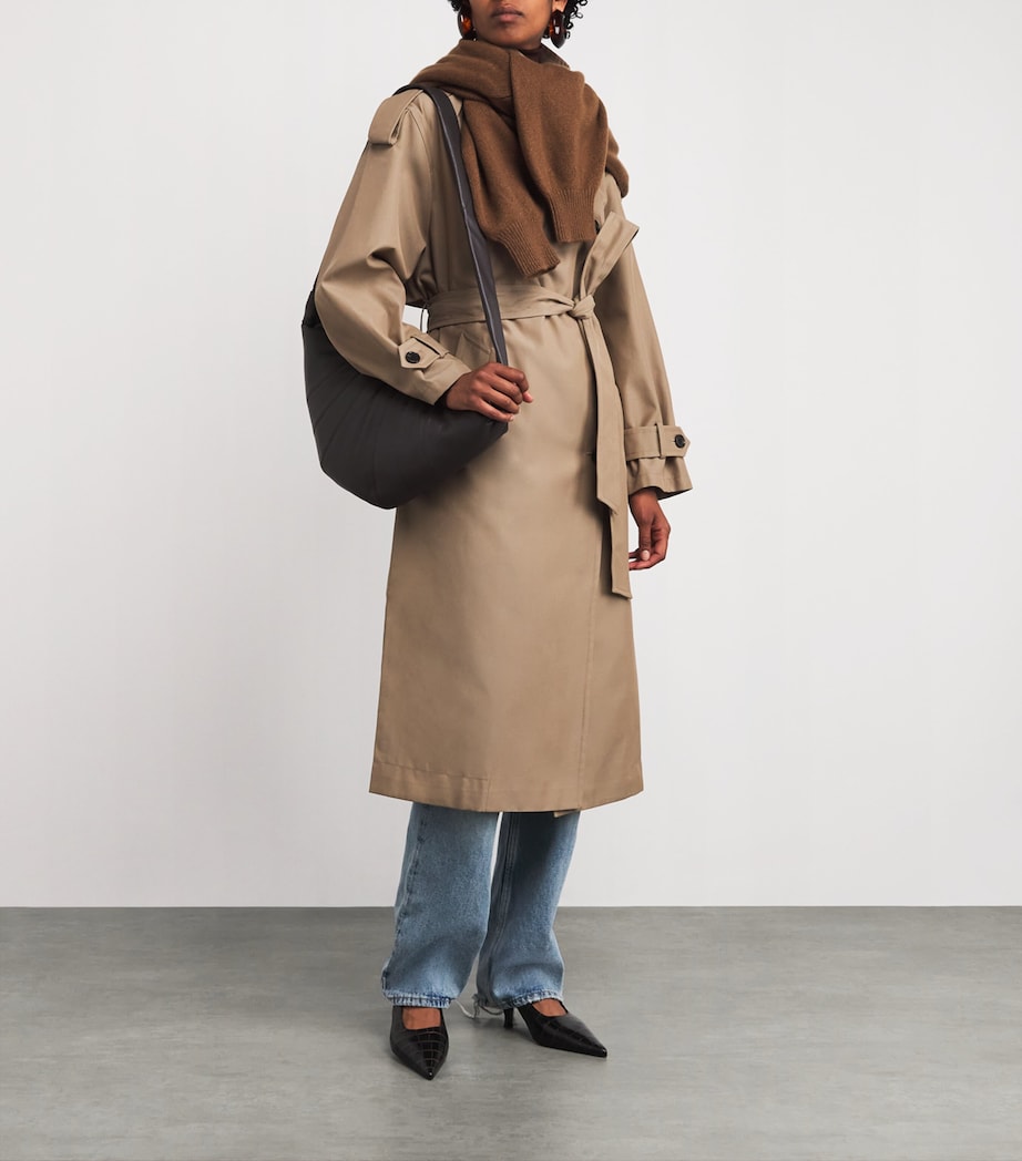 Medium Grained Leather Croissant Shoulder Bag BR490 DARK CHOCOLATE