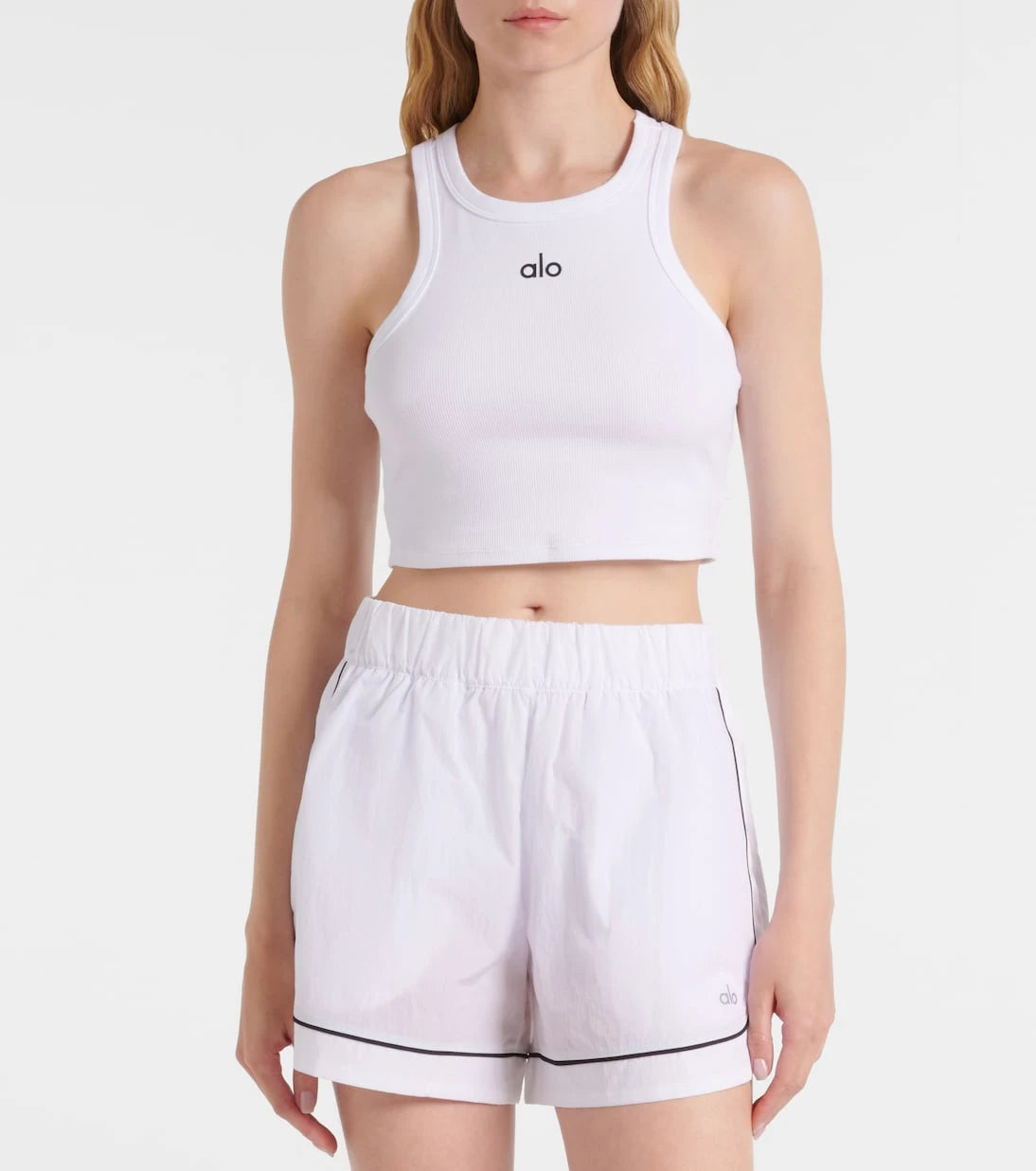Alo Yoga - Motivate logo shorts