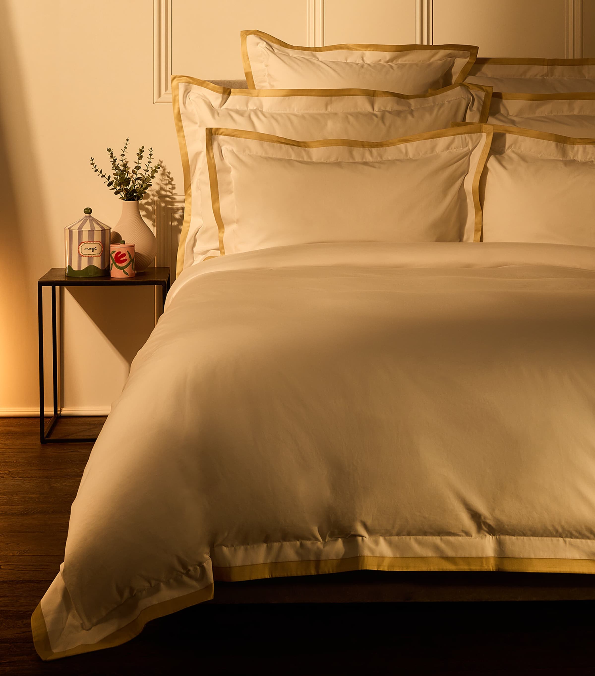 Celso De Lemos Hella Super King Duvet Cover (260cm x 220cm)