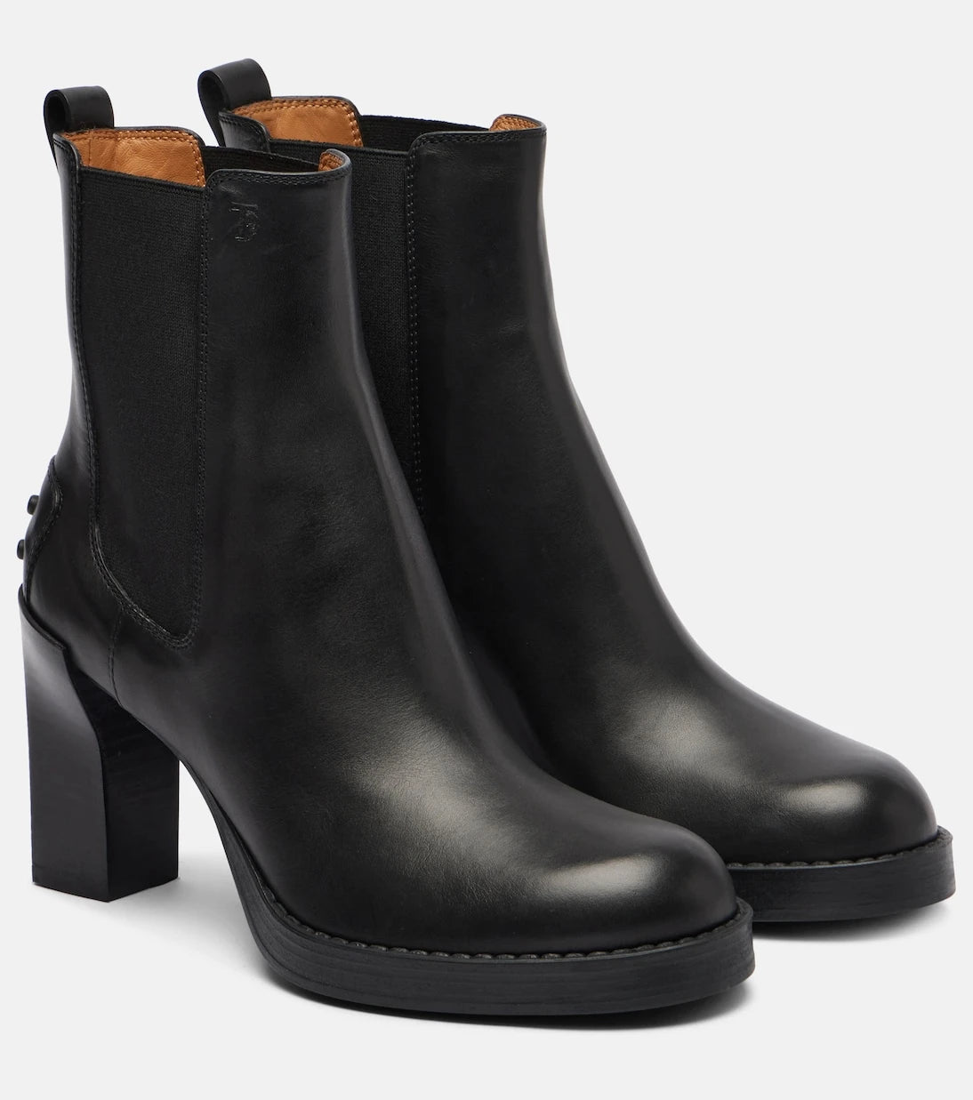 Tod's - 80 leather Chelsea boots