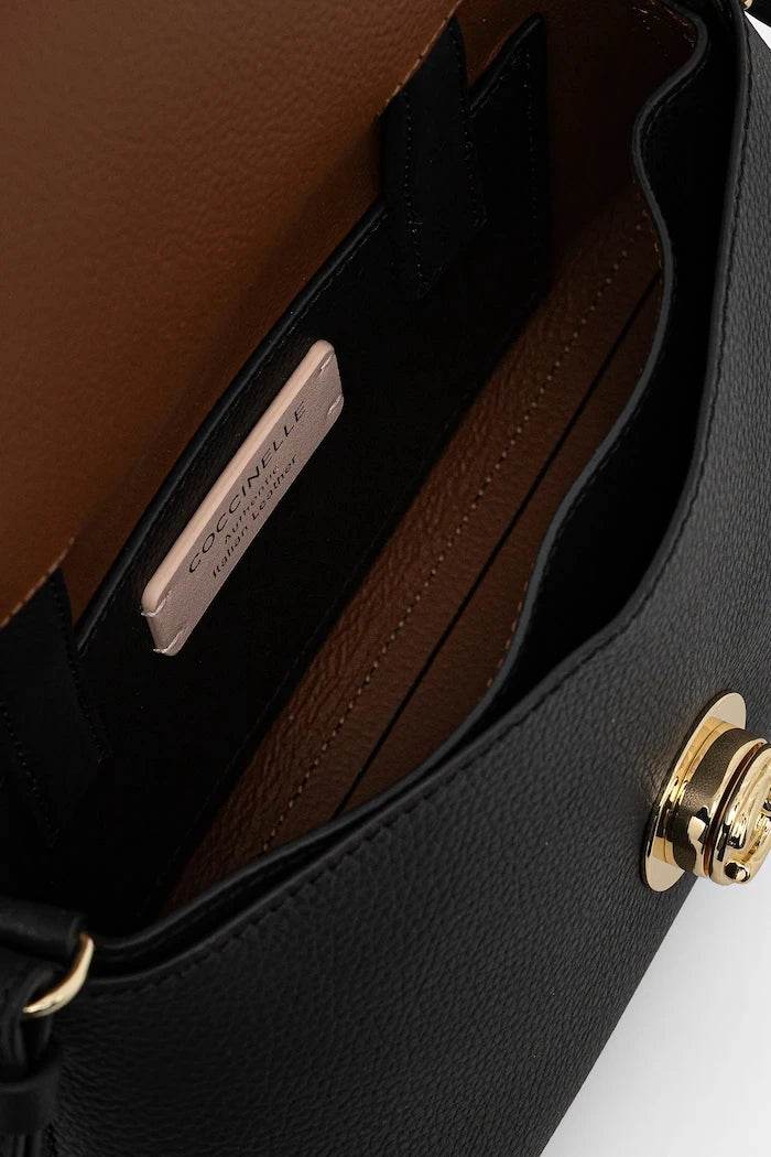 Coccinelle чанта crossbody дамска от кожа NIKLA