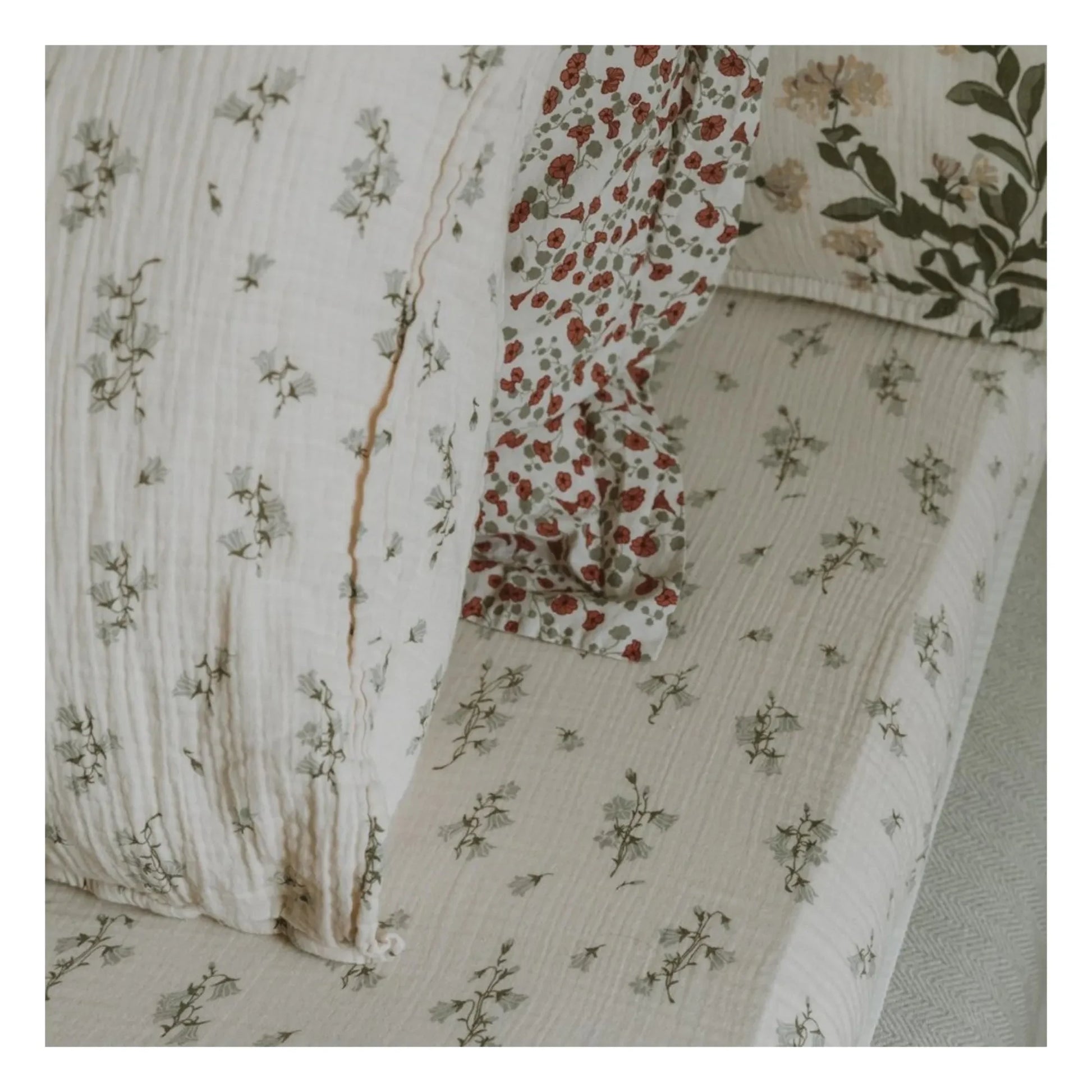 garbo&friends - Bluebell Cotton Chiffon Fitted Sheet | Cream