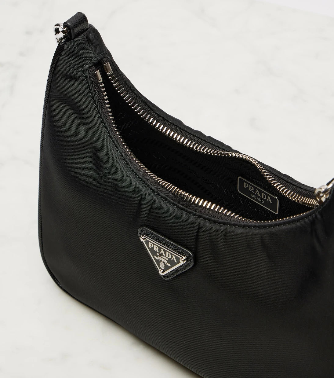 Prada - Prada Re-Edition 2005 shoulder bag