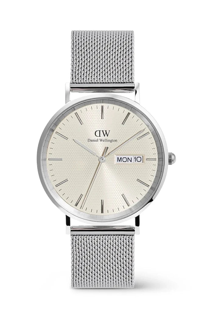 Часовник Daniel Wellington
