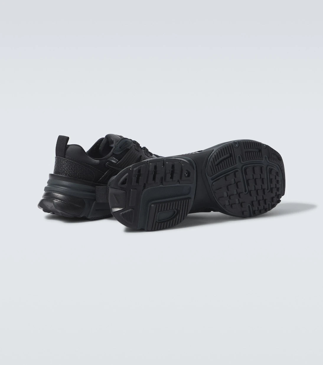 Nike - أحذية ركض V2K