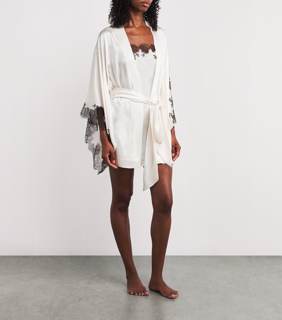 Carine Gilson Beige Silk Lace-Detail Short Robe