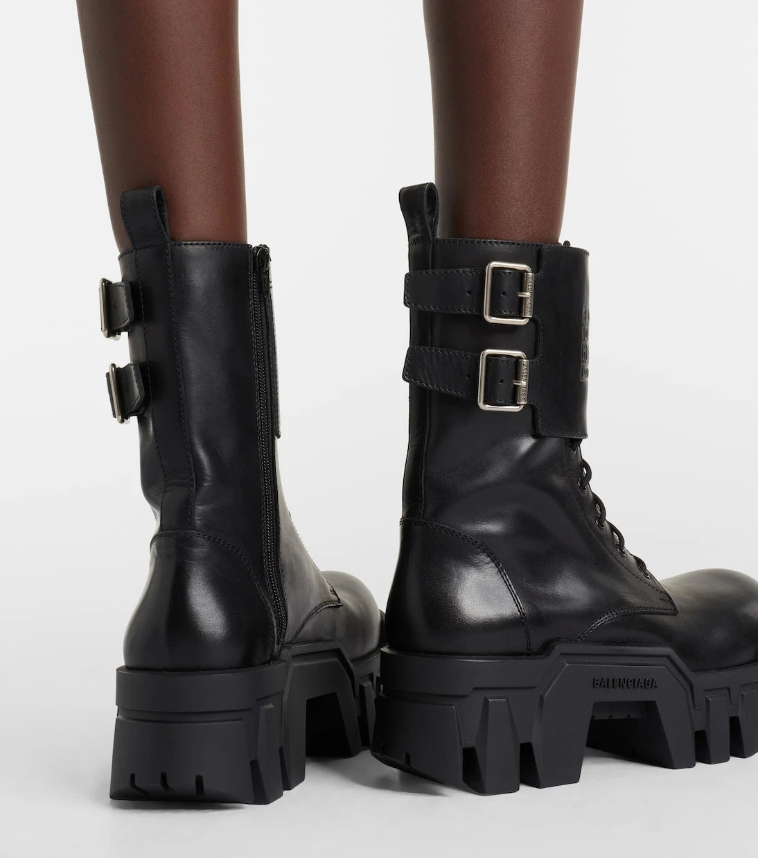 Balenciaga - حذاء قتال Bulldozer 25 من الجلد بكعب مسطح