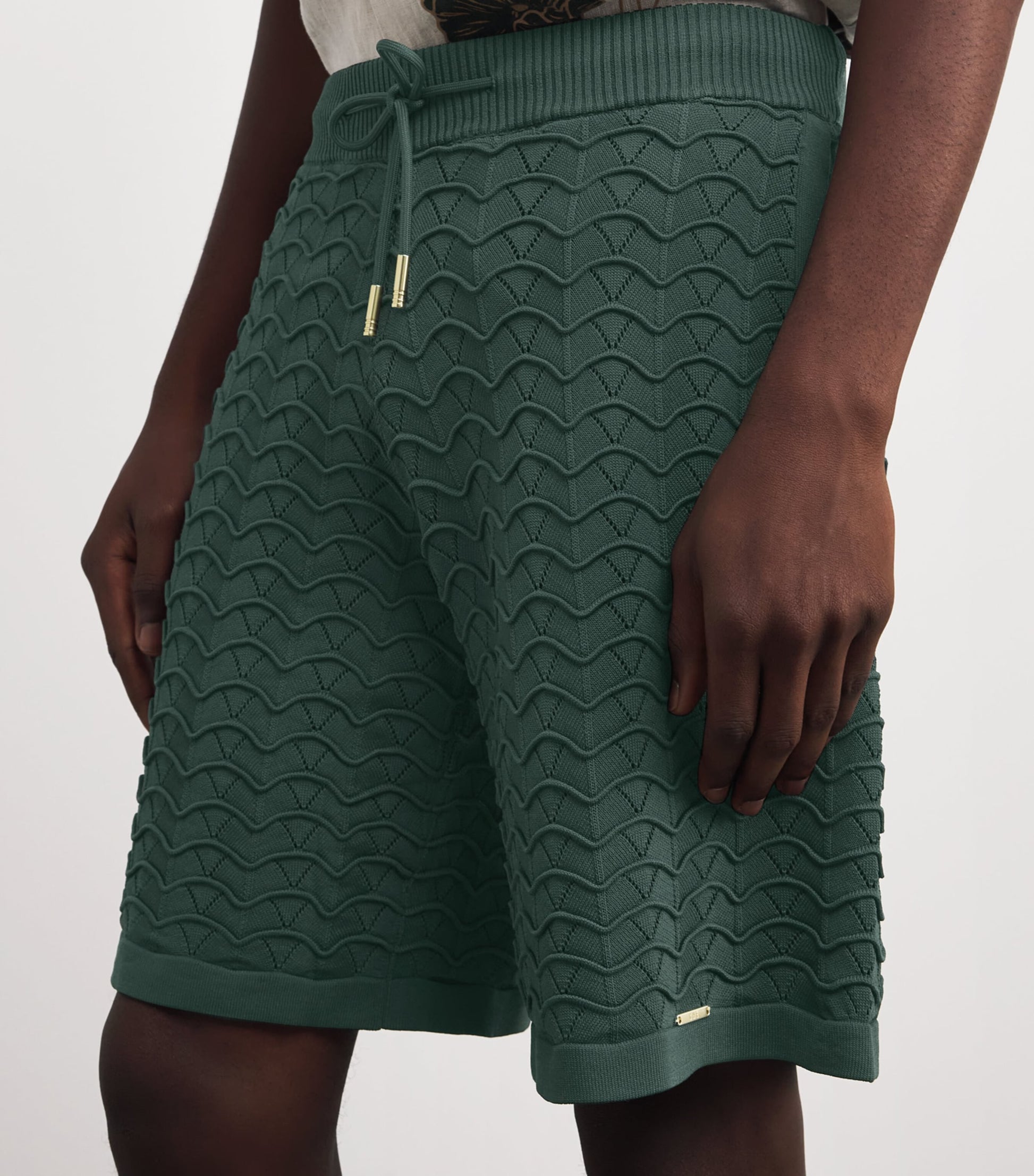 CHÉ Ripple Knitted Shorts