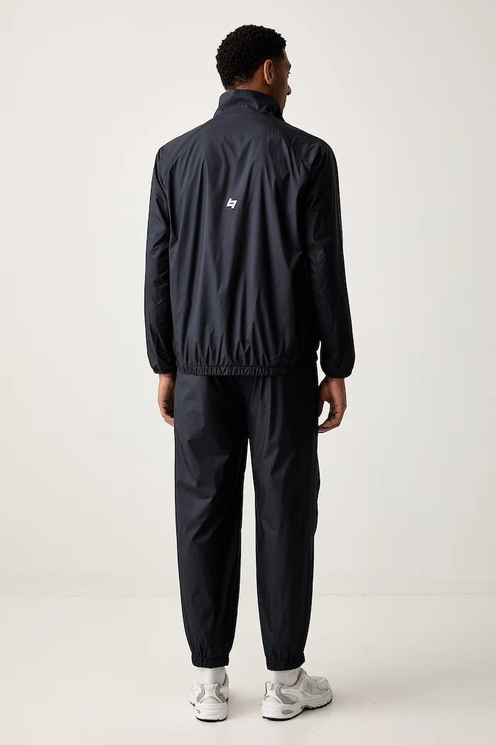 EA7 Emporio Armani erkek antrenman takımı