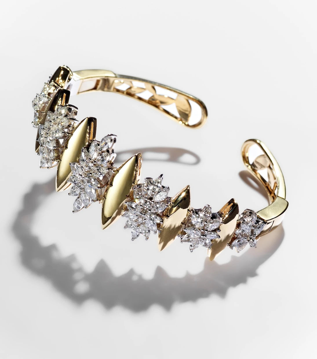Yeprem - Golden Strada 18kt gold and white gold bangle with diamonds