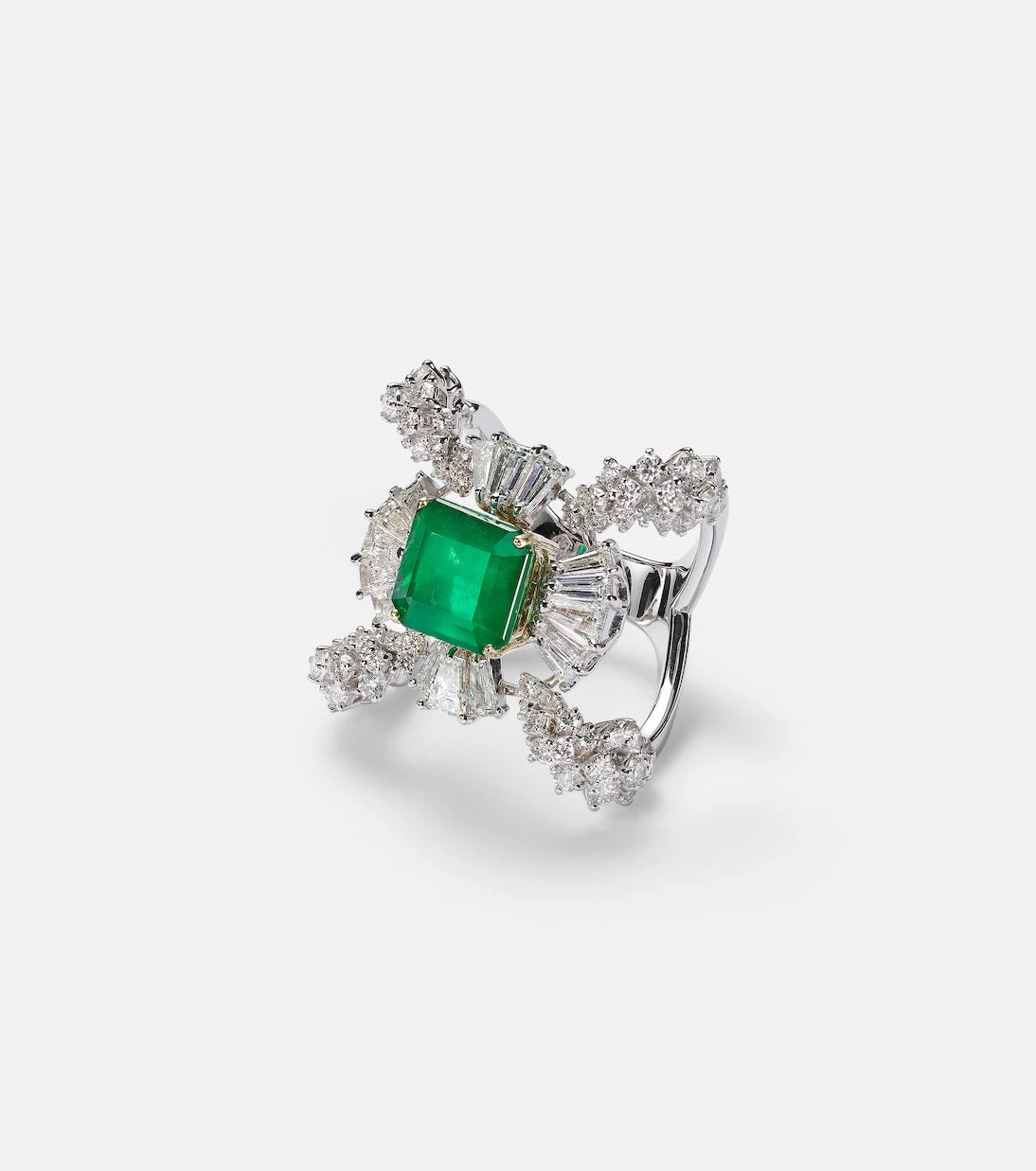 Yeprem - Reign Supreme 18kt white gold ring with emerald and diamonds