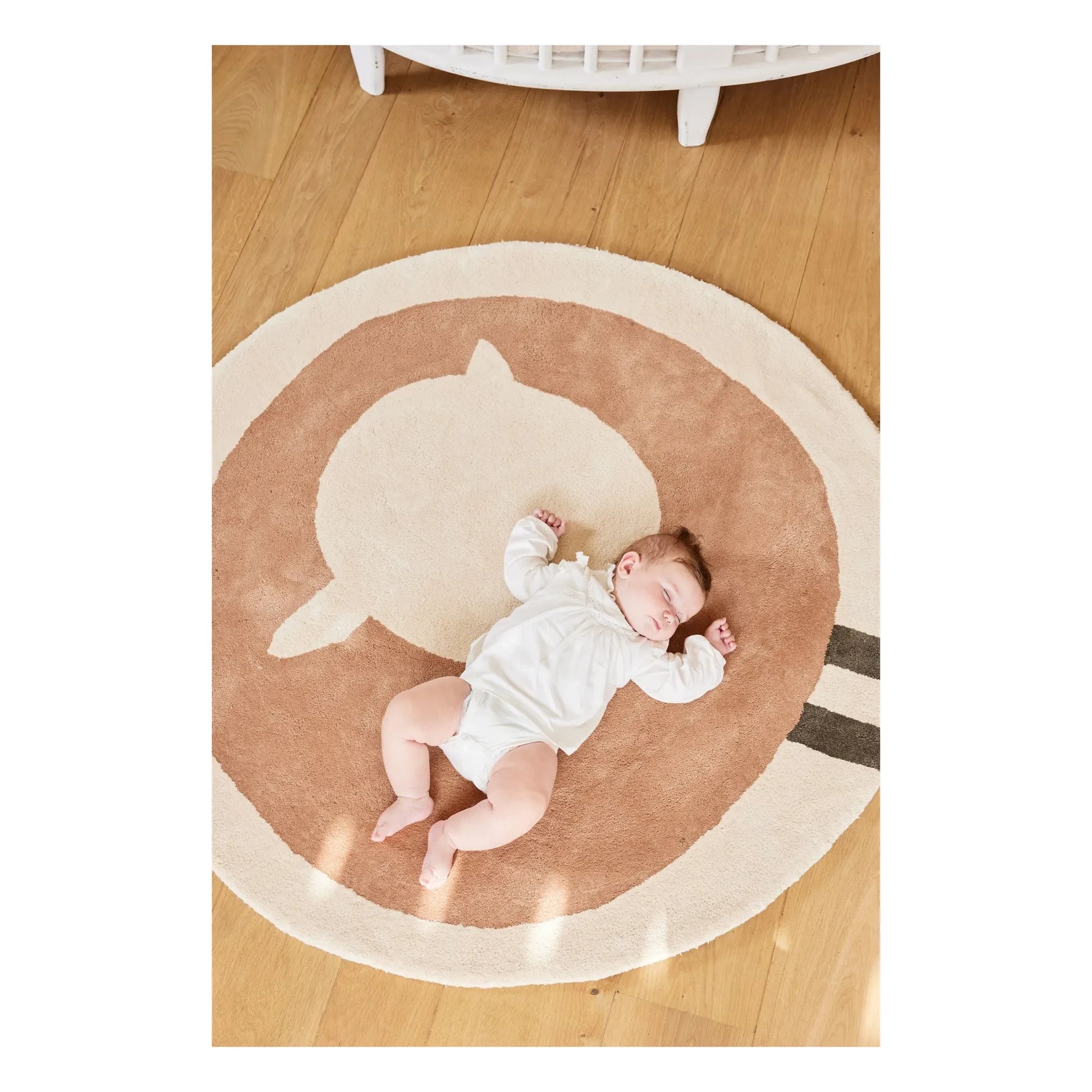 Bleuu-studio - Round Sheep rug | Brown