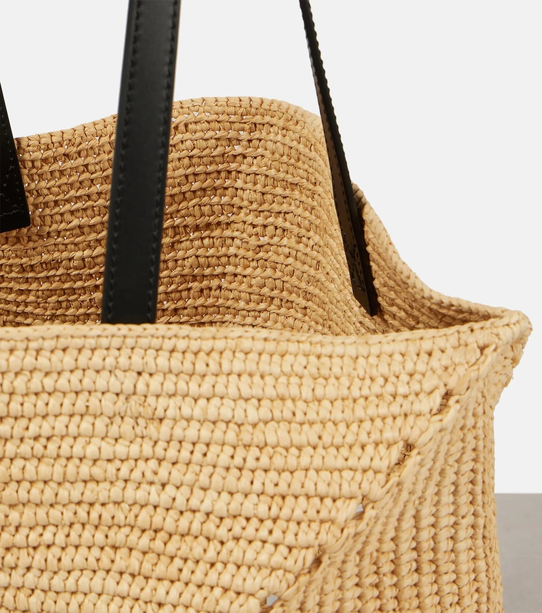 Loewe - حقيبة توتس باولا إيبيزا بازل فولد متوسطة الحجم