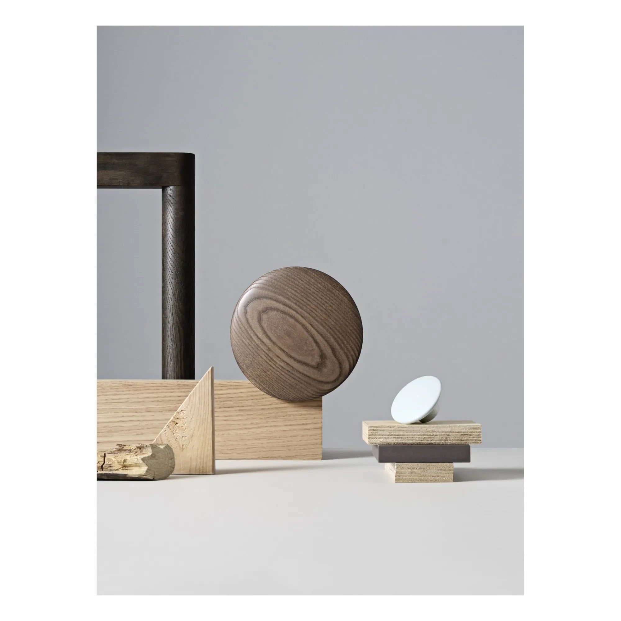 Muuto - The Dots Coat Hooks  | Brown
