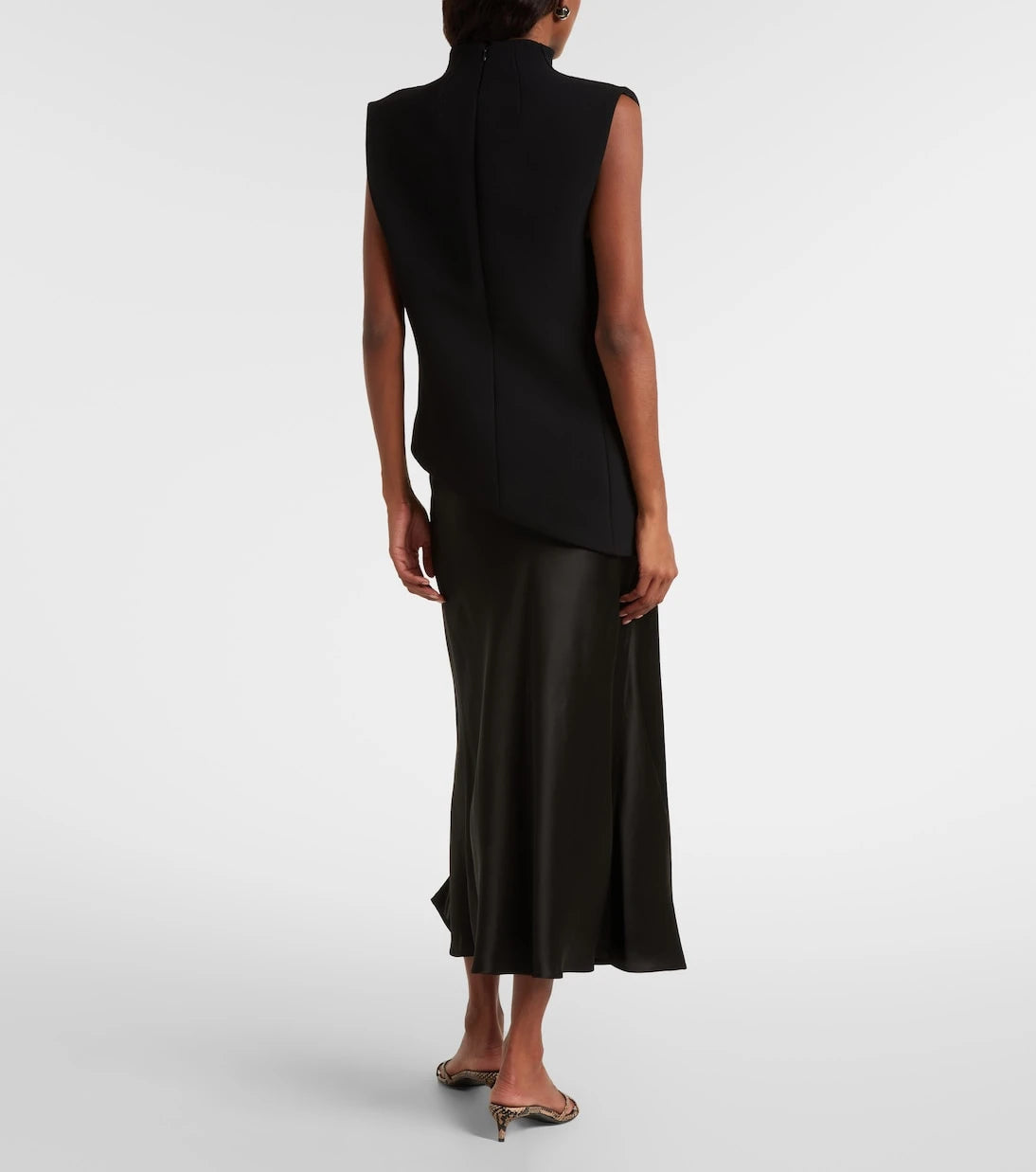 Khaite - Von asymmetric top