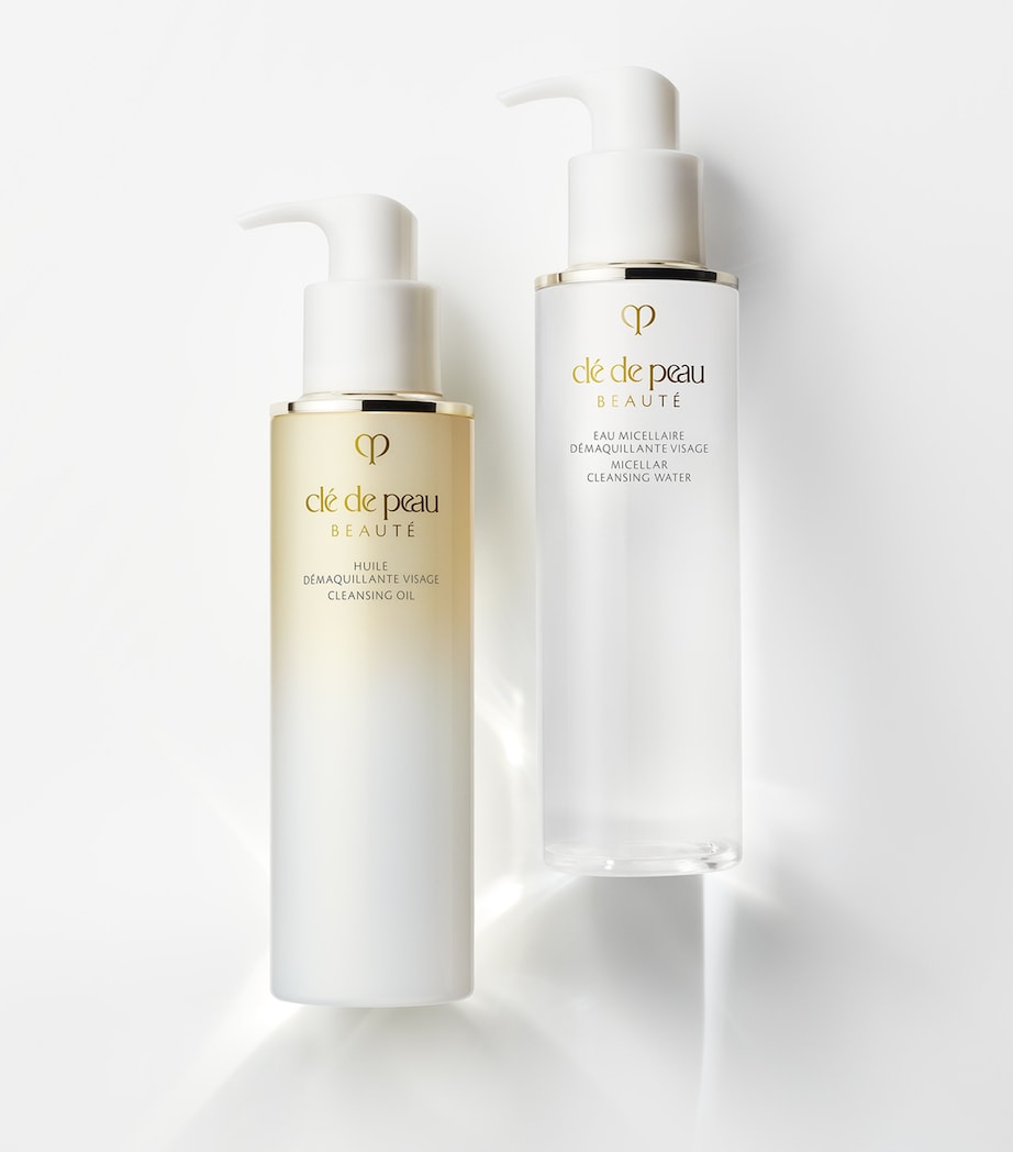 Cle de Peau Beaute Cleansing Oil (200ml)