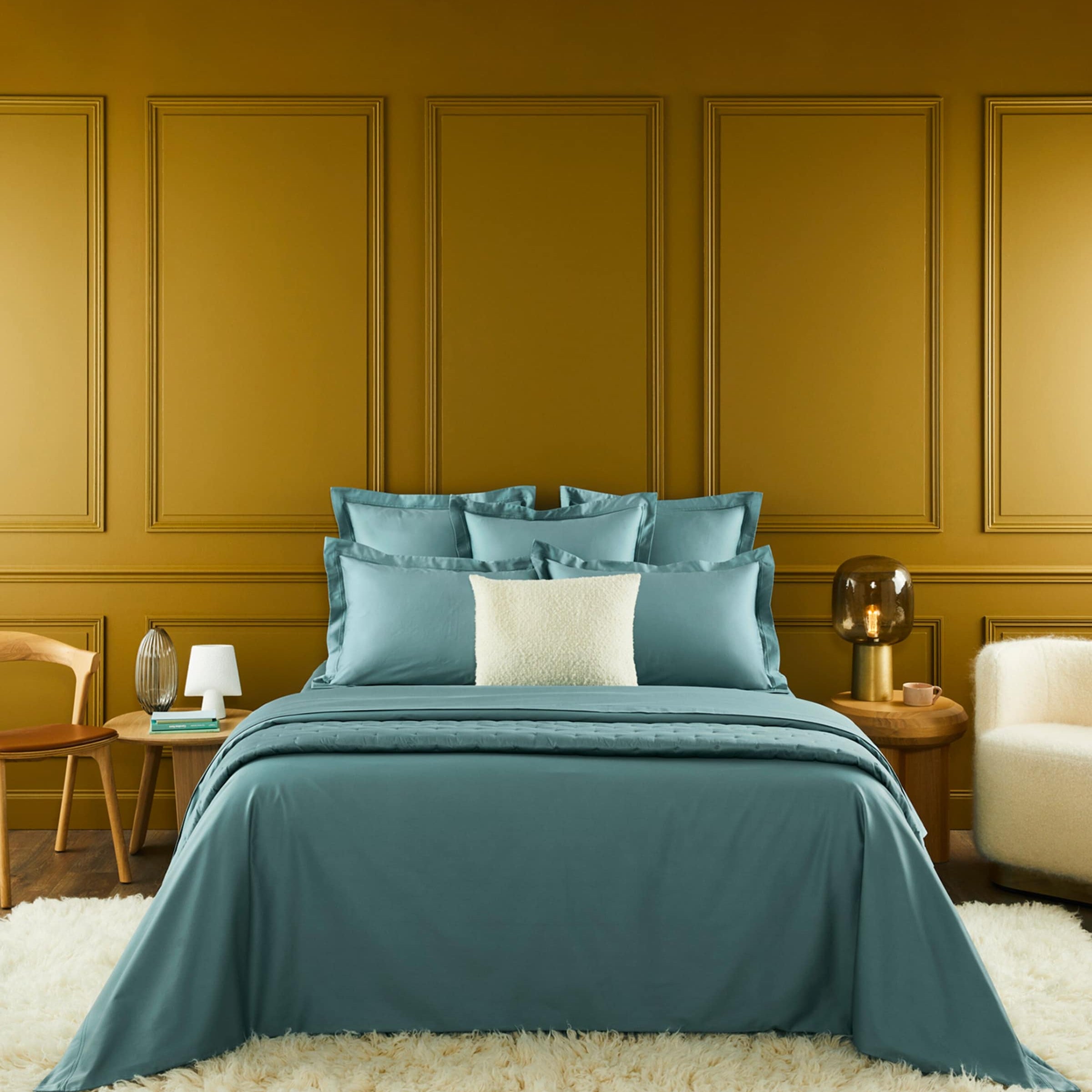 Triomphe Super King Duvet Cover (260cm x 220cm)