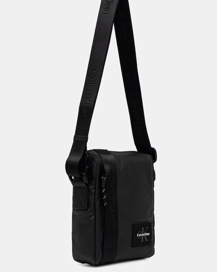 Calvin Klein Erkek Çapraz Çanta