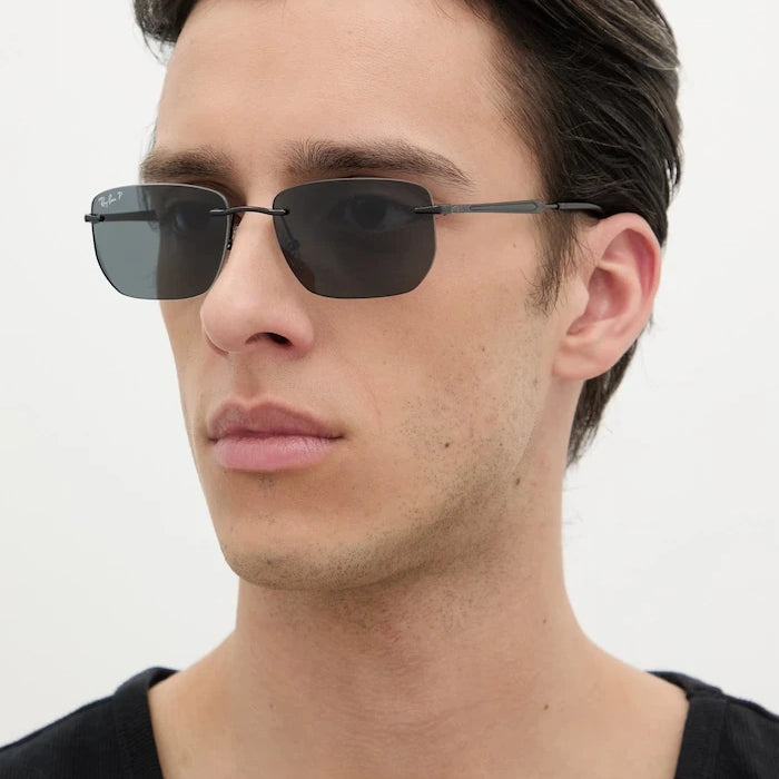 Ray-Ban güneş gözlüğü