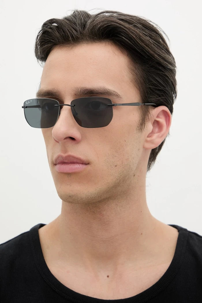 Ray-Ban güneş gözlüğü