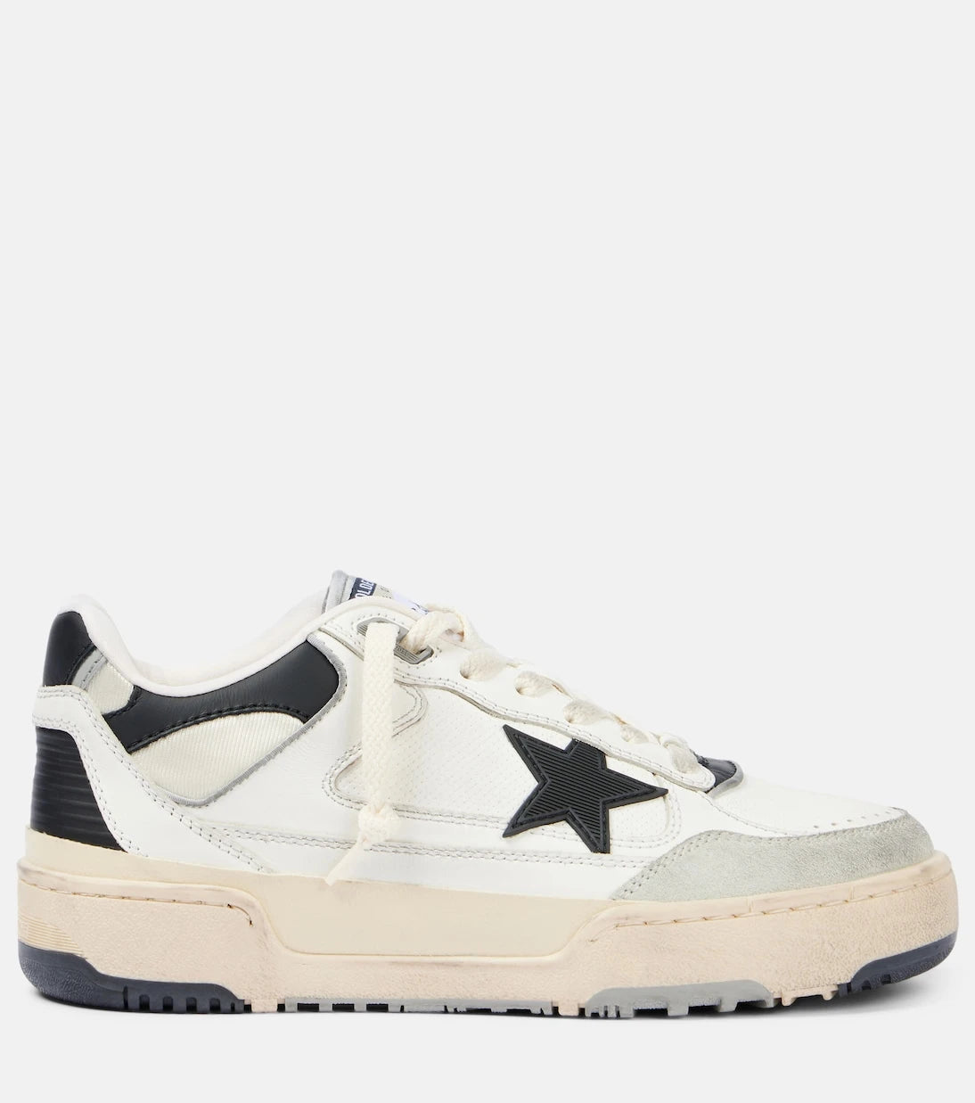 Golden Goose - حذاء سنيكرز بال ستار من الشمواه