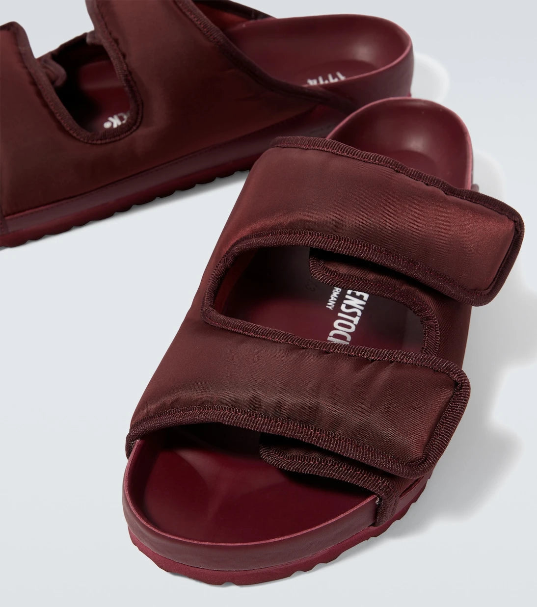 Birkenstock 1774 - صنادل أريزونا كوسني الفنية
