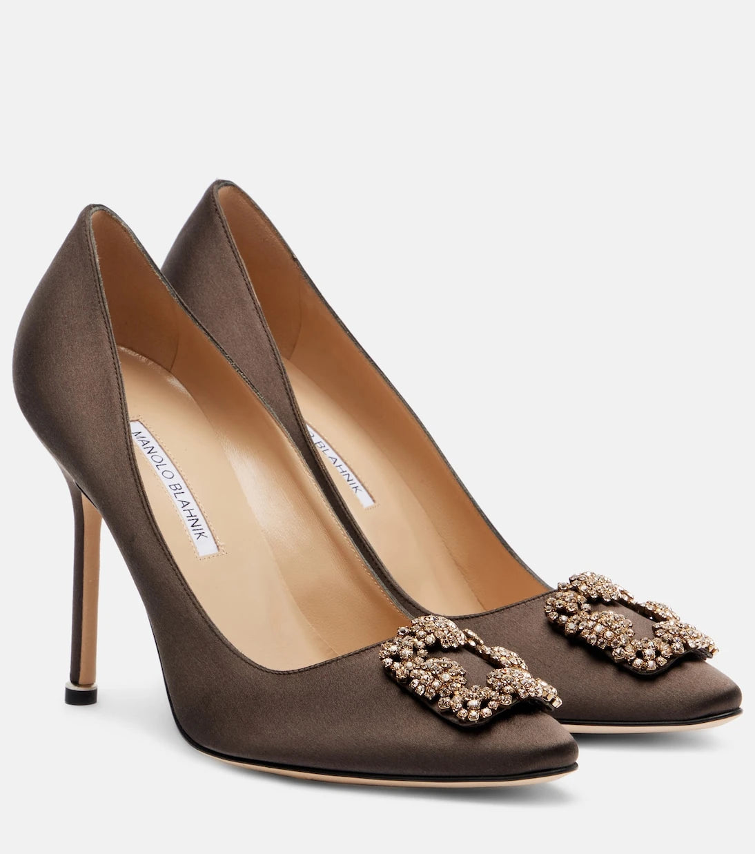 Manolo Blahnik - حذاء Hangisi 90 بكعب عالٍ من الساتان مزين بحلي