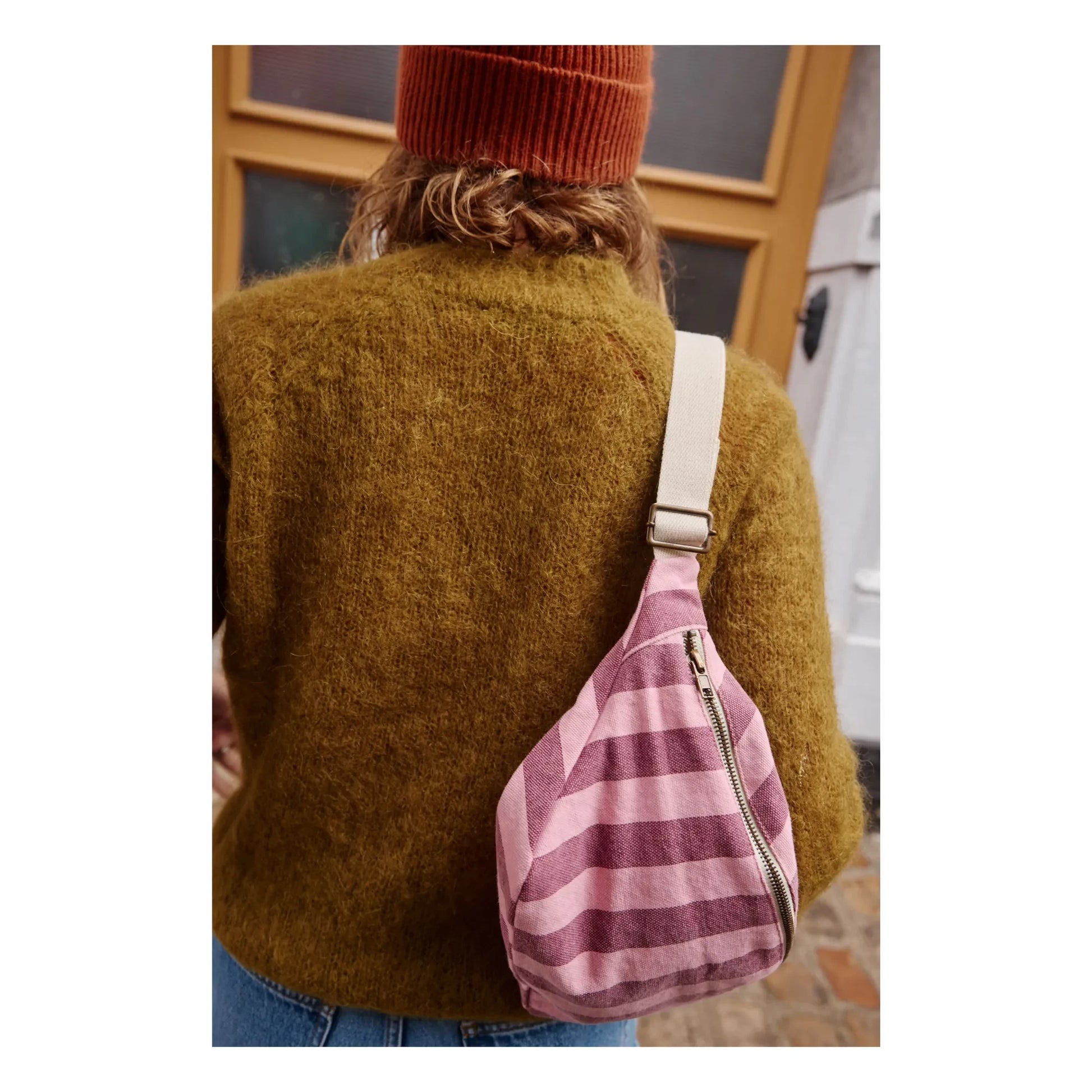 Rose in April - Striped fanny pack | Pink