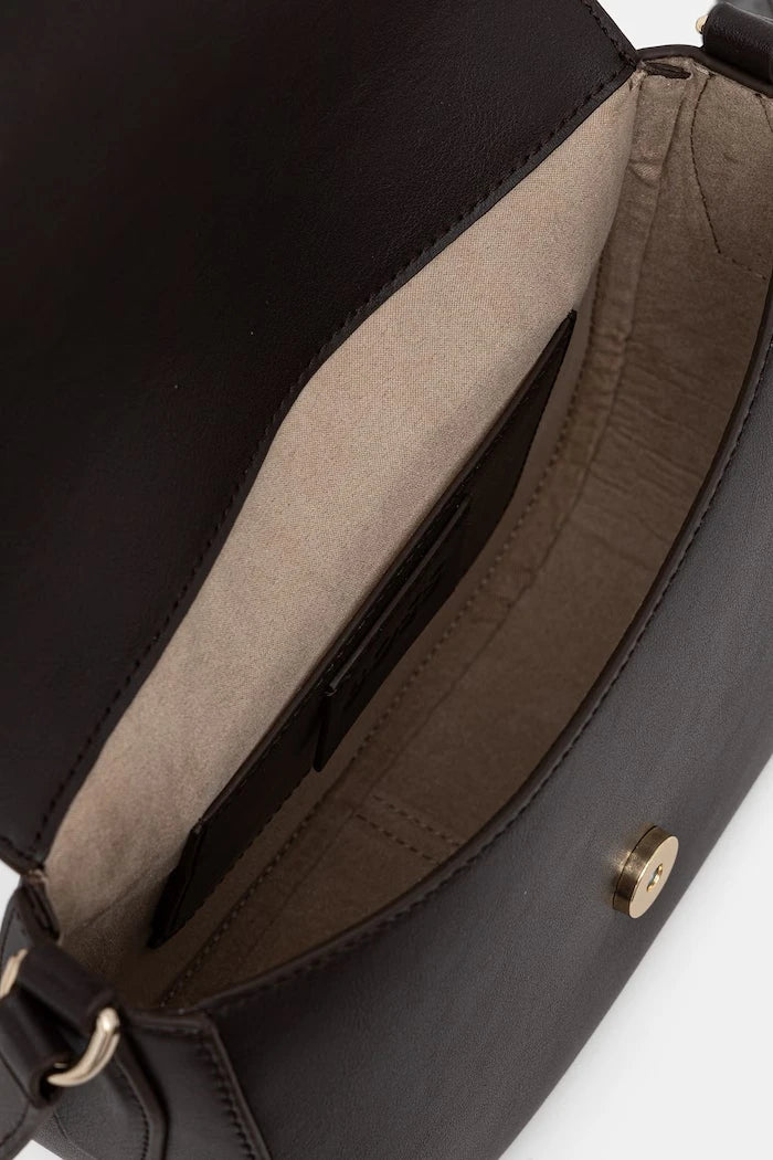 BOSS чанта crossbody дамска от кожа NUMAH Saddle