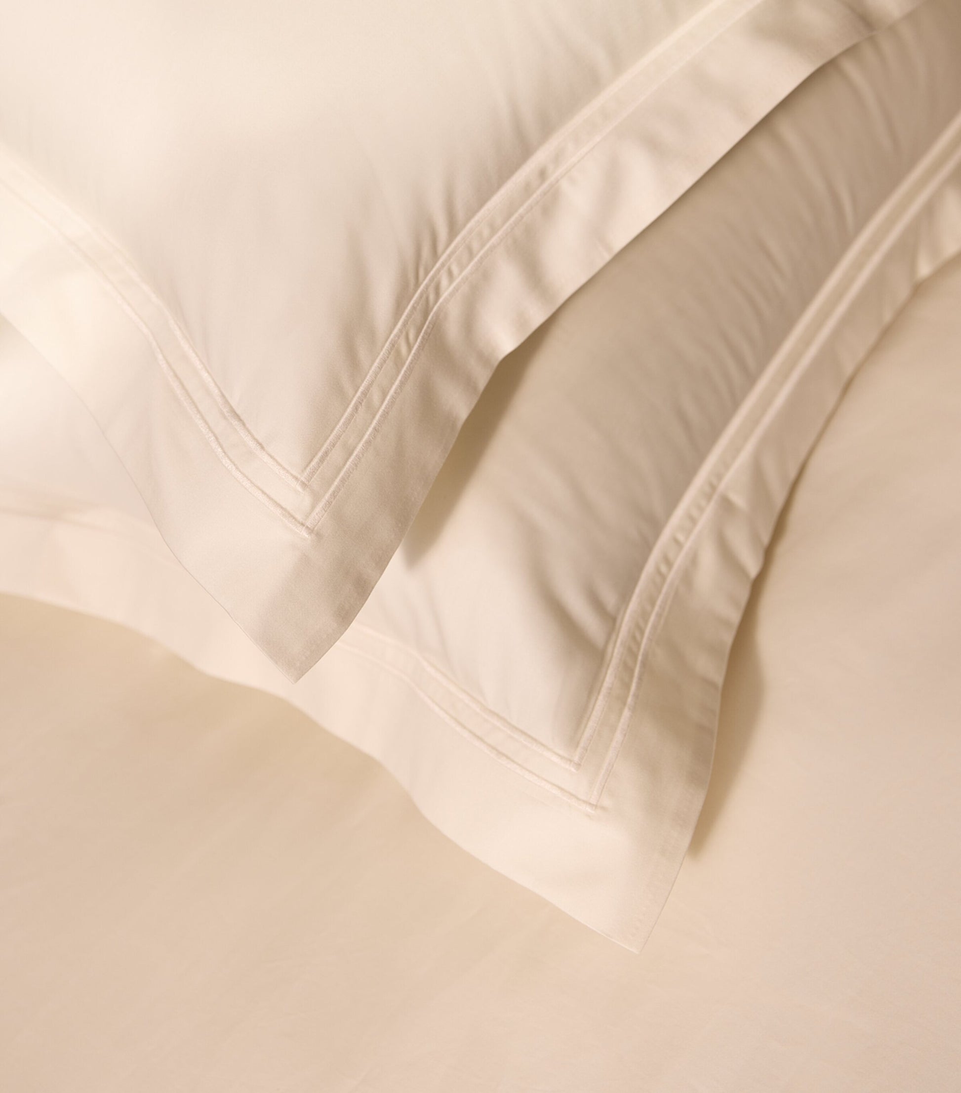 Brompton II Double Flat Sheet (230cm x 260cm)