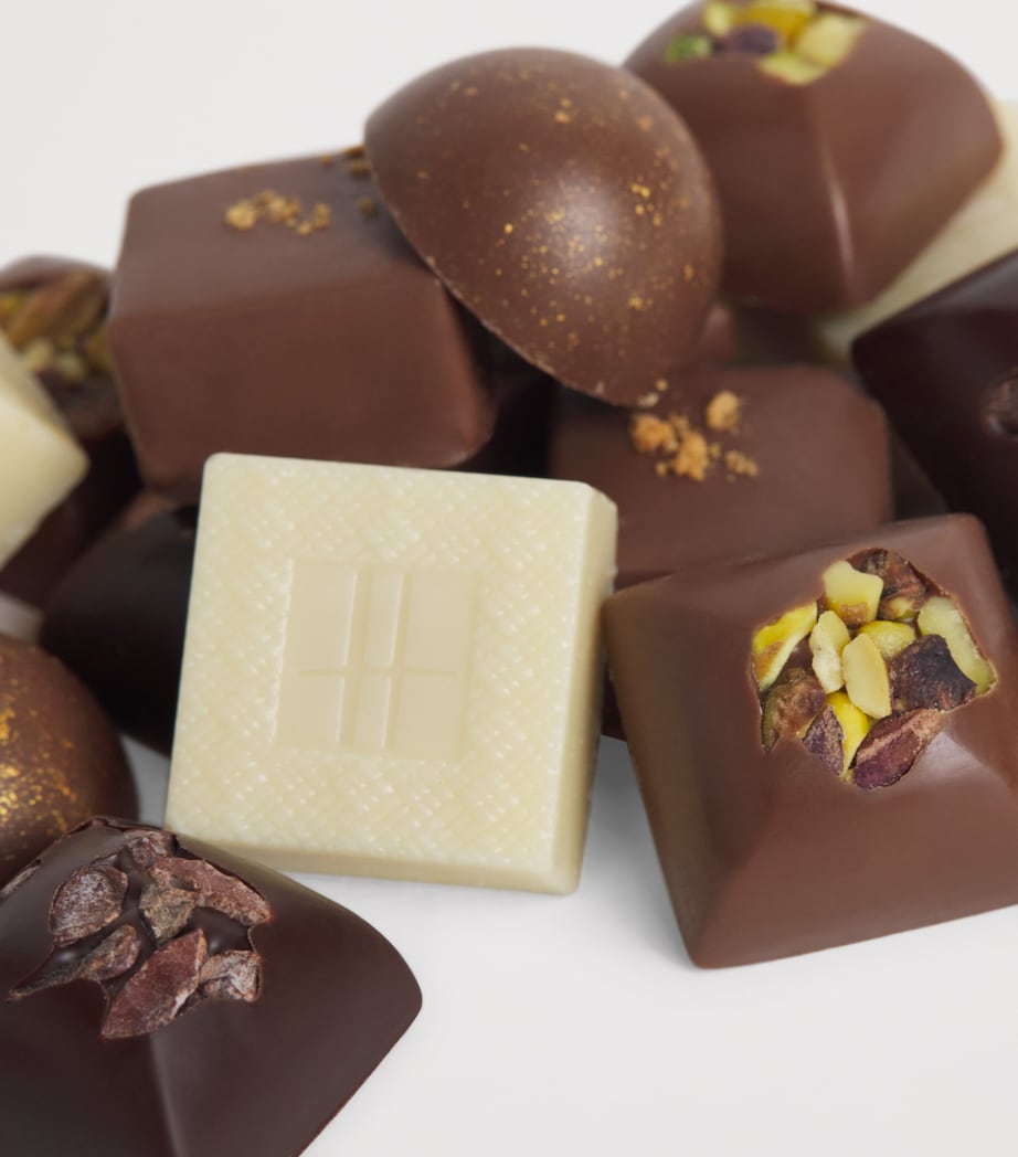 Mixed Chocolate 15-Piece Collection (125g)