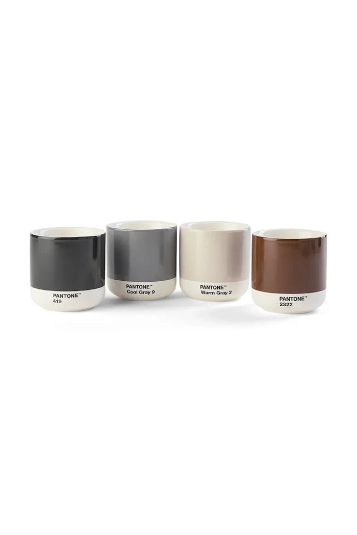 Pantone porselenden yapılmış seramik fincan seti