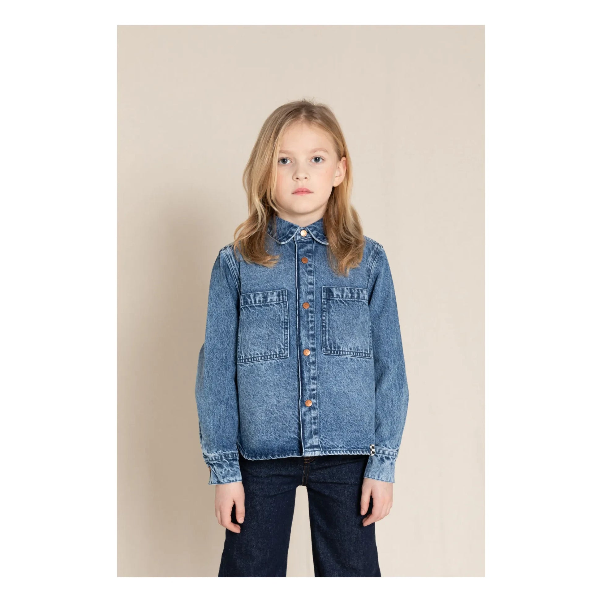 Finger in the nose - Enara shirt | Blue