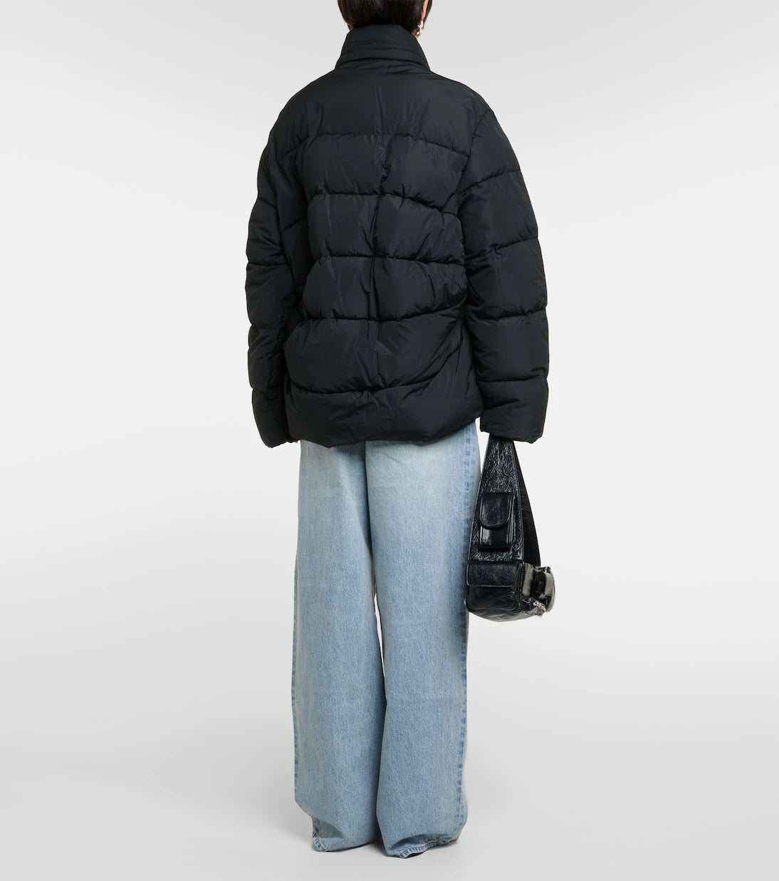 Balenciaga - جاكيت منفوخ مايكرو فايل بتصميم C-SHAPE