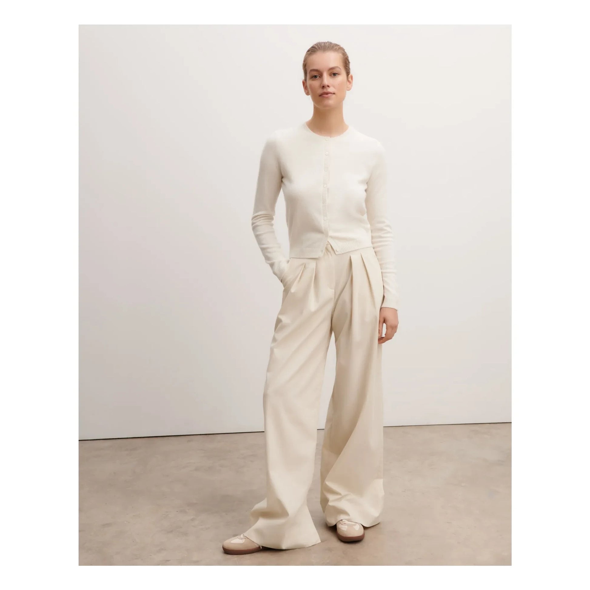 Bompard - Cashmere Buttoned Sleeve Cardigan | Cream