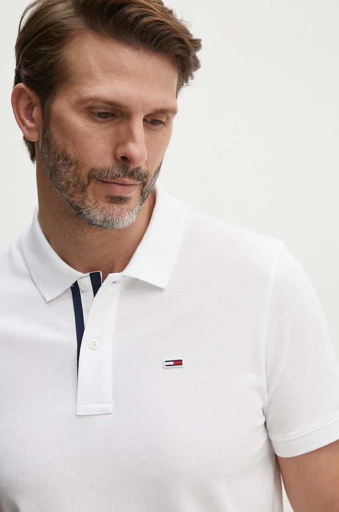 Памучна тениска с яка Tommy Jeans