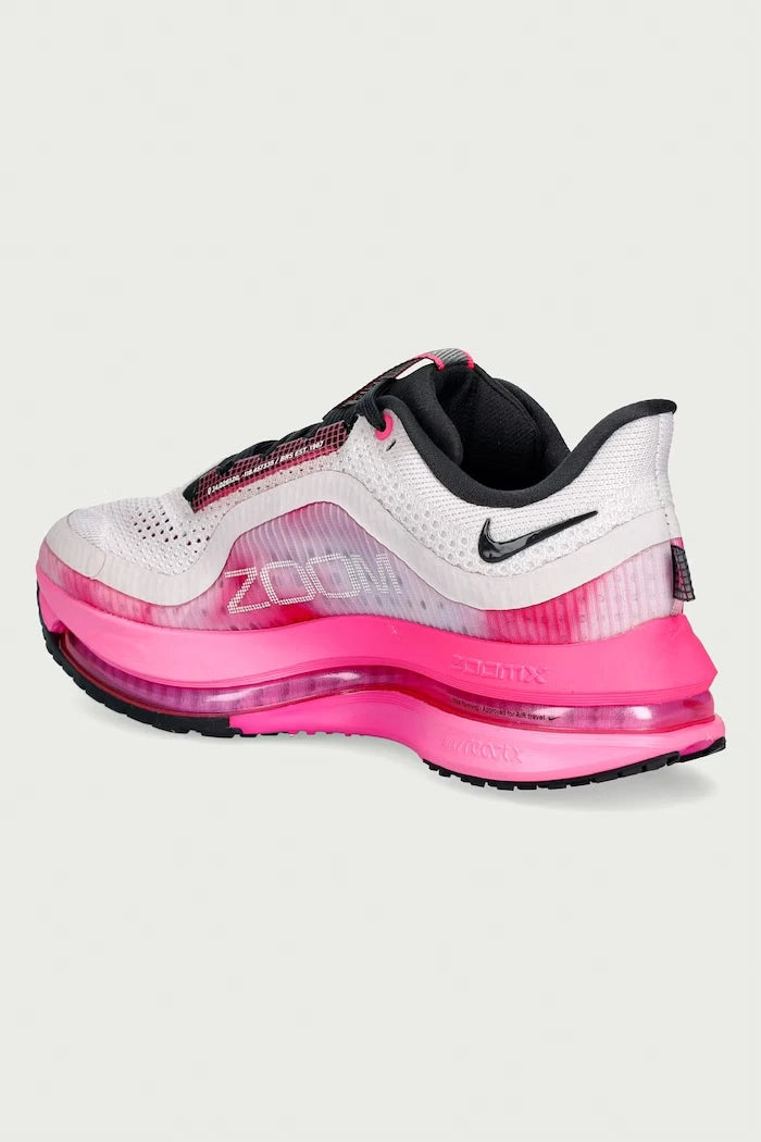 Nike kadın koşu ayakkabıları Pegasus Premium