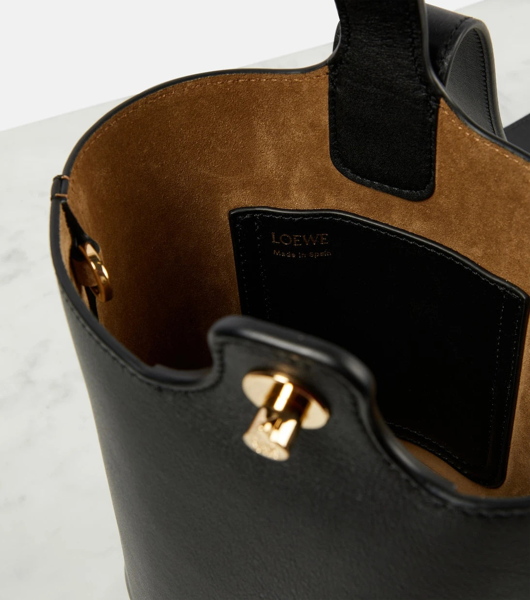Loewe - Pebble Mini leather bucket bag