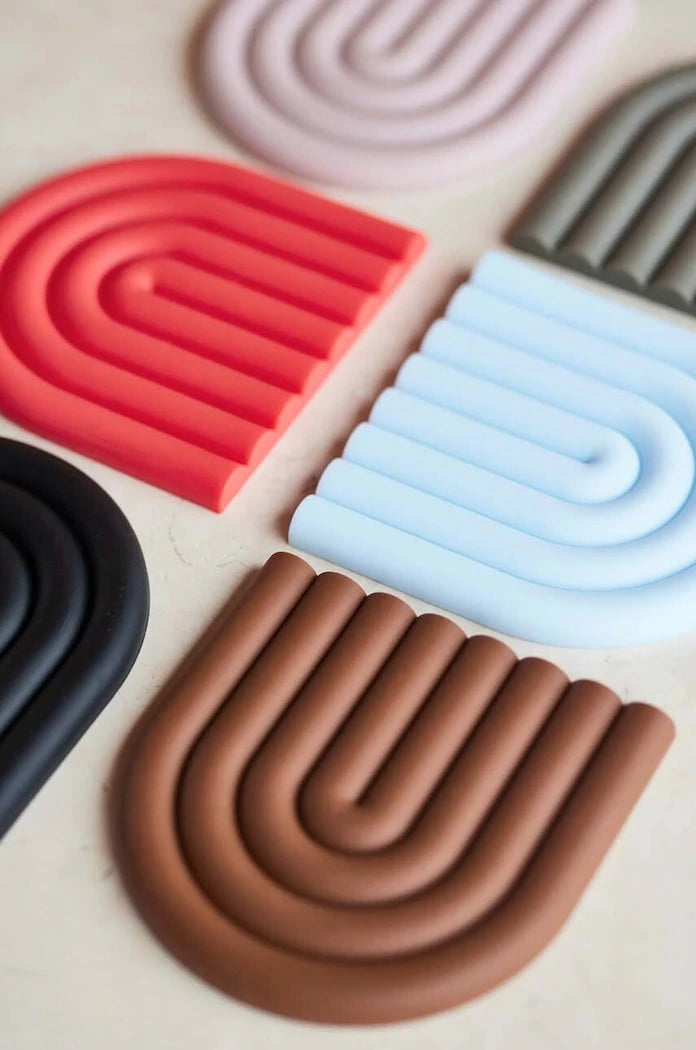 Кухненска поставка OYOY Rainbow Trivet