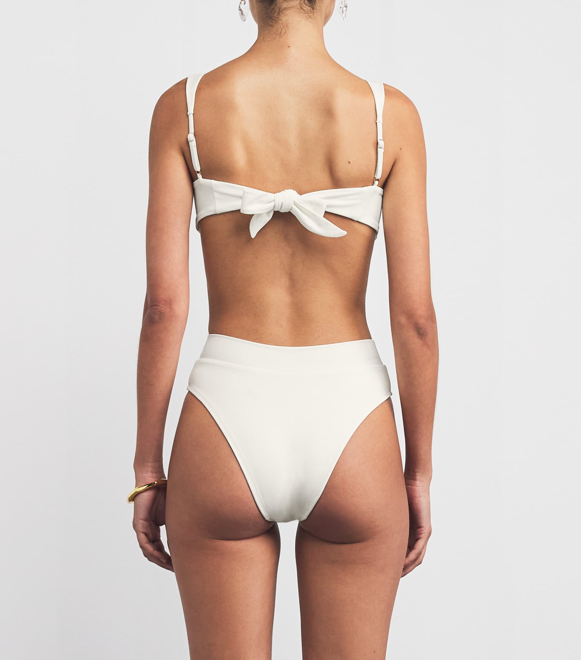 AWAY THAT DAY White Isola Bella Bikini Top
